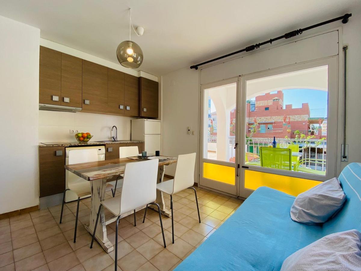 Apartamentos Aquarium Roses Zewnętrze zdjęcie