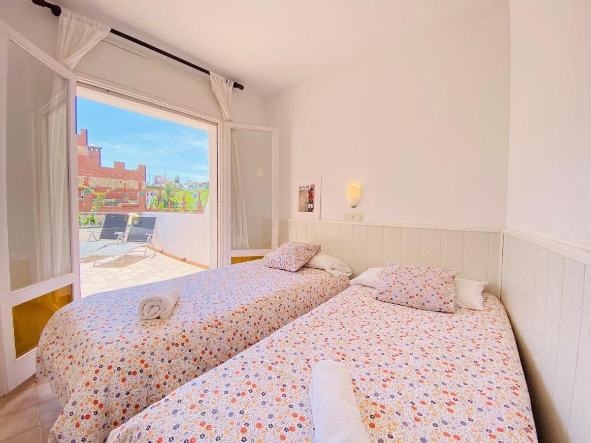 Apartamentos Aquarium Roses Zewnętrze zdjęcie